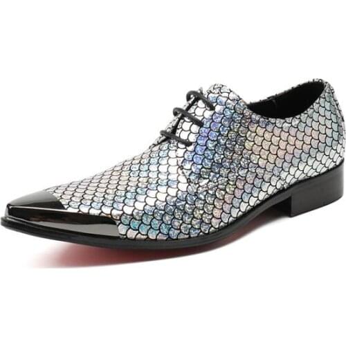 New Summer Fashion Mens Shoes Casual Personality Metal Pointed Classic Retro Leather Silver Fish Scale Pattern Mens Shoes