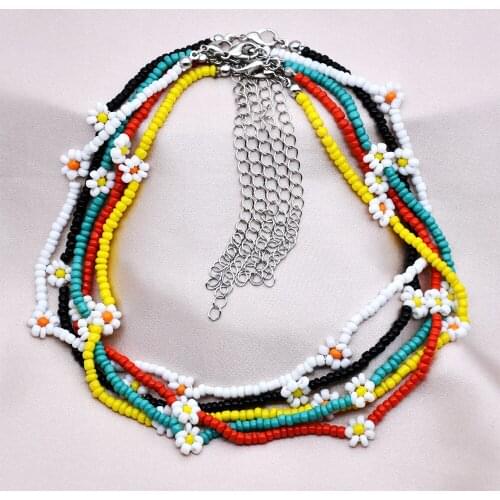 Bohemian Colorful Bead Strand Beaded Choker Necklace For Women Handmade Short Daisy Pearl Necklace Collar Jewelry