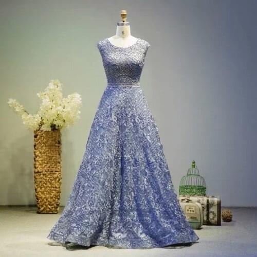 Luxury Diamond O-Neck Dubai Evening Dresses 2020 Sleeveless A-line Lace Beads Handmade Prom Formal Party Gowns
