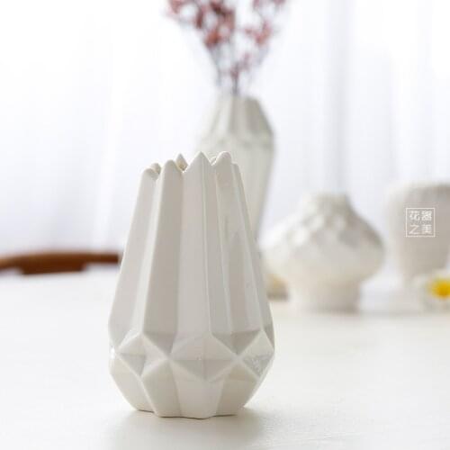 Modern creative ceramic vase mini ornaments living room flower arrangement vase dried flower simulation flower small vase