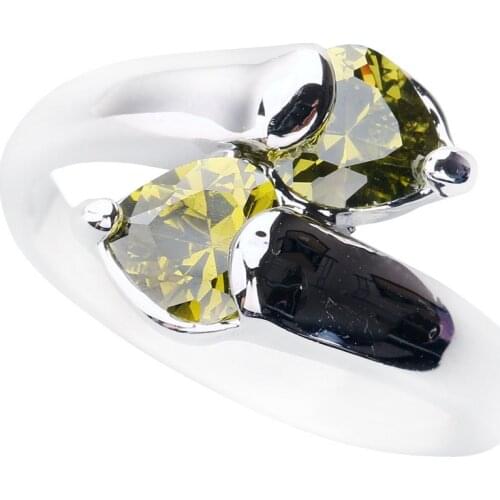 Exquisite Olivine Peridot 6*6mm Semi-precious Stone Silver cool for women Ring Q1128