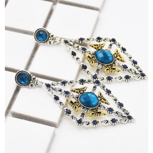 Vintage Hollow Rhombus Shaped Pendant Drop Earrings Rhinestone Crystal Dangle Earrings For Women Wedding Bridal Jewelry