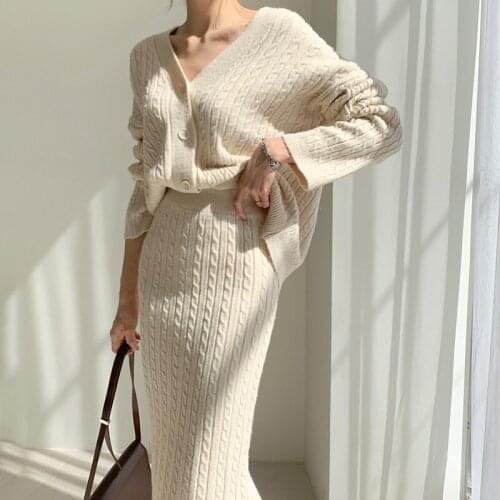 LMQ NEW Women Set Sweater Cardigan Tops + Knitted Slim Skirts Two-Piece Sets Office Lady 2020 Autumn Winter Costume Korean Wild