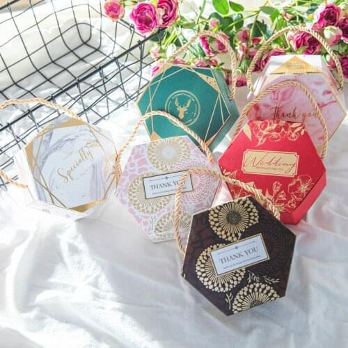 New Paper Gift Bags with Handles Candy Box Gift Packing Boxes for Wedding Favors and Gifts Box Baby Shower Party Supplies