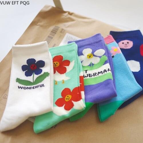 Spring and summer autumn flower villain series color illustration English cartoon cute cute girl cotton tube socks