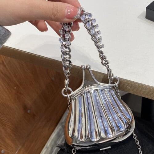 2021 Womens Small Shoulder Bag Fashion metal Clip Clutch Ladies Mini Purses and Handbag Soft Leather Design Crossbody Tote Bags