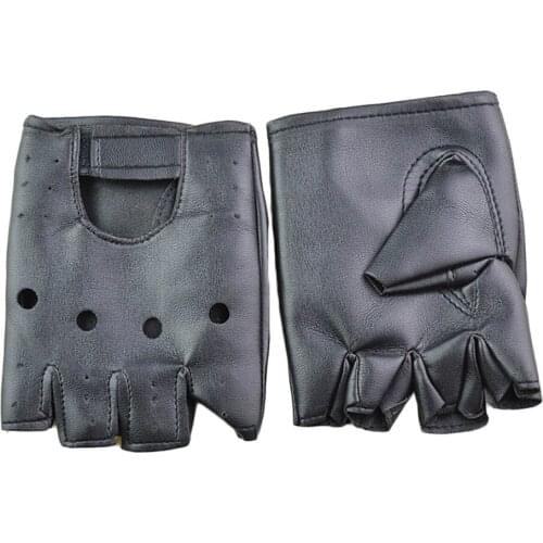 1pair Man Fashion PU Leather Black Half Finger Gloves Cool Heart Hollow Fingerless Gloves Boy Gloves For Fitness