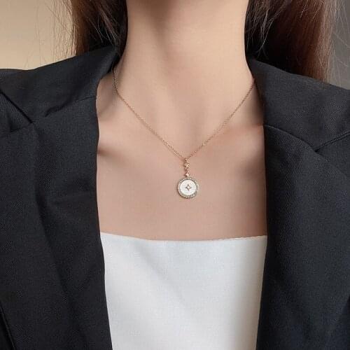 Simple Elegnat Round Pendant Necklaces For Women 2021 New Star Titanium Steel Golden Jewelry Accessories