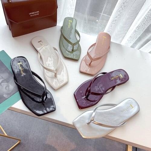 2020 Womens Square Head Flip-flops Slipper Simple Candy Color Flat Bottom Beach Slippers Woman Summer Tide Flat Sandals
