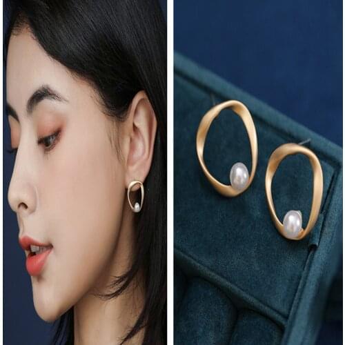 2020 Japan New Vintage Irregular Stud Earrings For Women Fashion Temperament Simulated Pearl Brinco