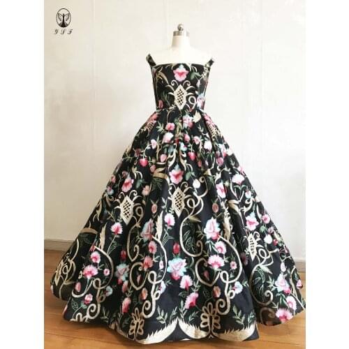 Vintage Vestidos De Fiesta Black Square Sleeveless Colorful Flower Pleated Ball Gown Evening Dresses