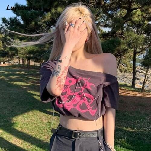 Skew Collar Sexy Lady Gothic Short-length T Shirt Summer Cropped Women Character Print Chains Harajuku T-shirt Basic Cotton Top