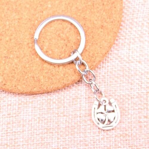 20pcs horseshoe lucky clover Keychain 18*15mm Pendants Car Key Chain Ring Holder Keyring Souvenir Jewelry Gift