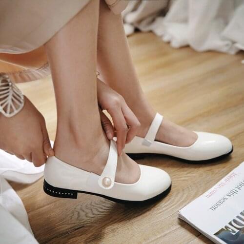 The new 2018 low casual and comfortable with the documentary shoes size code 30-40 cuhk virgin shoes 1816