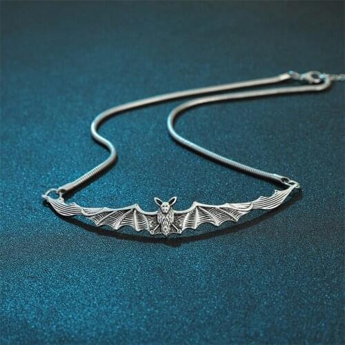 Gothic Bat Collar Necklace Vampire Phantom Bat Necklace Short Necklace Halloween Jewelry Boy Girl Gifts