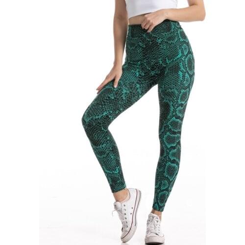 Woman high waist raised buttocks lifting sexy leggings wrinkled texture compression yoga pants buttocks workout tights