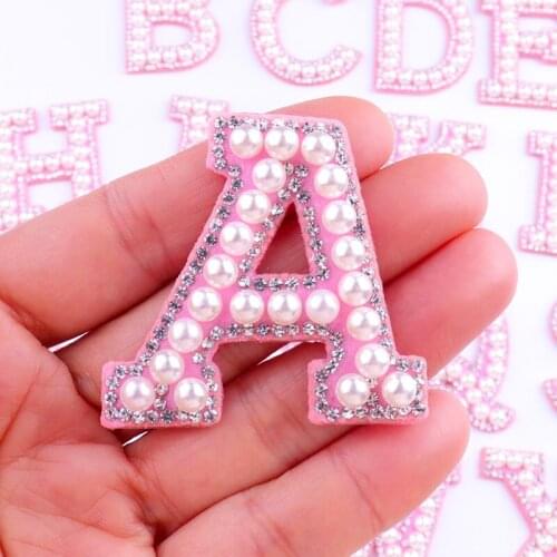 1Pcs Pink Bottom Pearl Letter Patches English Alphabet Rhinestone Patch Applique For Clothes Sew On Patches Stripe Badge DIYName
