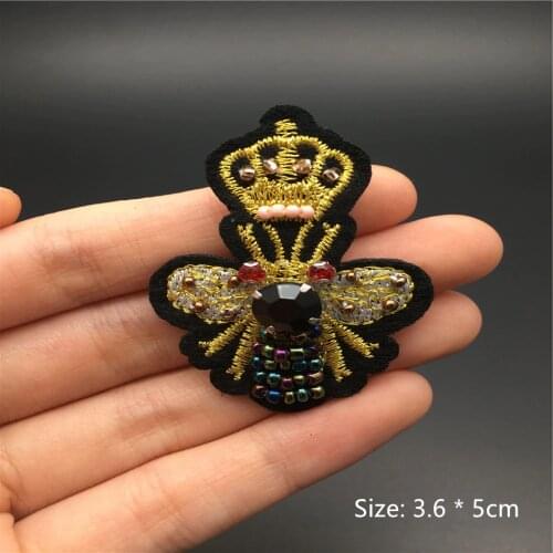 5Pcs/lot mini crown golden Bees Rhinestones Beaded patches Sew on patch for clothing beading Applique cute patch