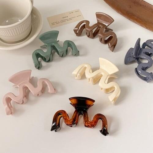 New Hyperbole Candy Colors Wave Shape Hair Claws Women Girls Sweet Hair Clips Ponytail Holder Hairpins Fashion Hair Accessories