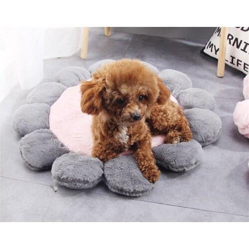 1Pcs Pet Dog Mat Four Seasons General Teddy Puppy Kennel Cat Litter Cute Flower Shaped Sleeping Mats Winter Warm Dog Sofa House
