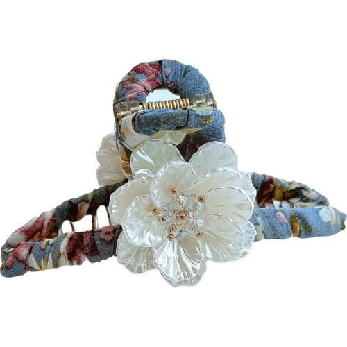 Sweet Resin Crystal Ball Hair Claws For Women Hair Accessories Flower Rhinestones Hairpins Handmade Hair Clips