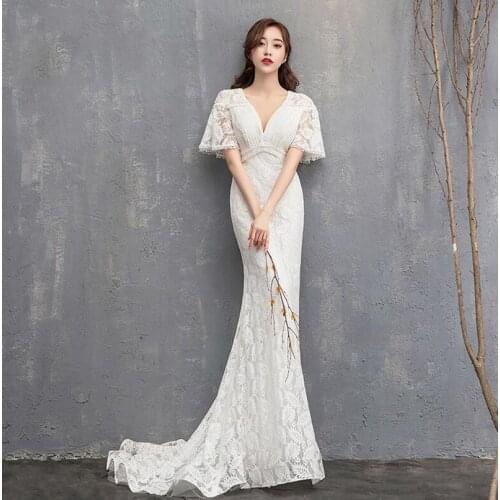 Gorgeous Lace Wedding Dress Short Sleeves White Mermiad Bridal Gown Sweep Train Sexy V Neck Plus Size Wedding Gown for Bride