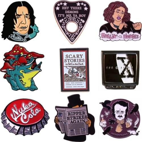 BG120 Dongmanli Horror Book Pins Metal Enamel Pins and Brooches for Lapel Pin Backpack Bags Badges Collection Halloween Gifts