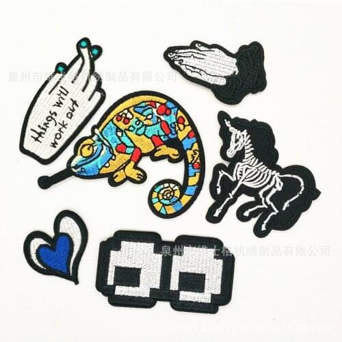 100 Pcs/lot Wholesale Large Embroidery Patches Black White Palm Horse Love Heart Clothing Decoration Sewing Accessories