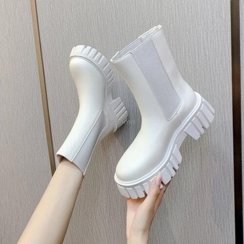 Women Boots Black Martens Boots Womens Autumn and Winter 2021 New Wild Thick Flat Round Head Leather Chelsea Smoke Tube Boots