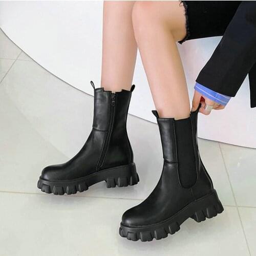 Punk Style Spring Autumn Women Thick Soled Martin Boots Profiled Flat Bottomed Women Chelsea Boots Calf High Motorcycle Boots