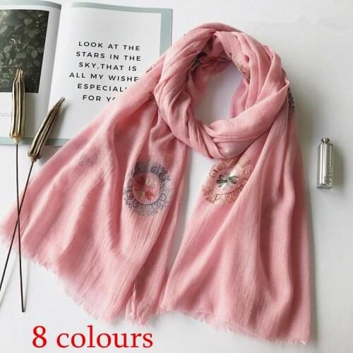 Hot sale fashion embroidering fringe Muslim hijab women sacrf/scarves wraps foulard viscose luxurious flower bandana 10pcs/lot
