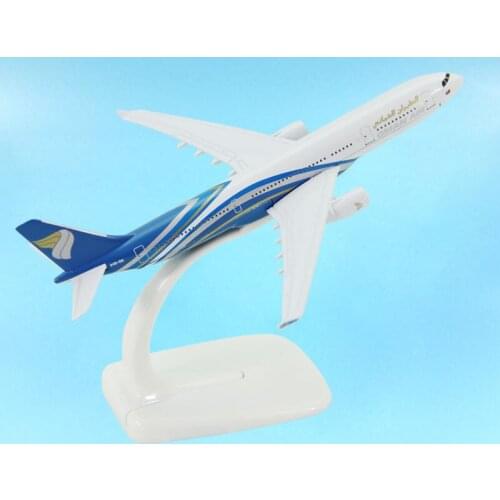 16CM 1:400 Scale Alloy Aircraft Simulation A330 Oman Airliner Airplane Model Toys Display Adult Kids Gifts Decoration Souvenir
