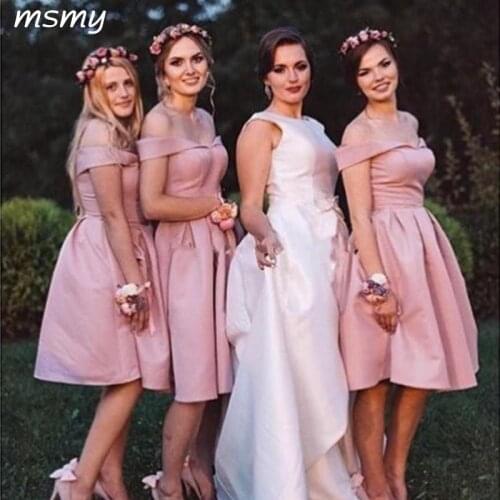 Sexy Off Shoulder Pink Short Bridesmaid Dresses Ruched Ruffles A-Line Sleeveless Red Knee Length Backless Black Formal Dresses