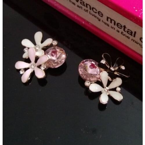 2019New 100pcs Two-Flower Rhinestone Buttons for Wedding Decoration and DIY Hair Accessoriess RM59