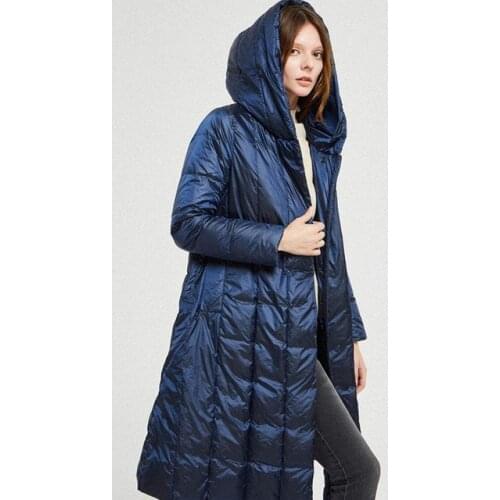 Factory outlets wholesale 2020 winter new luxury 90% goose down parkas female warm was thin hooded down coat jacket F160