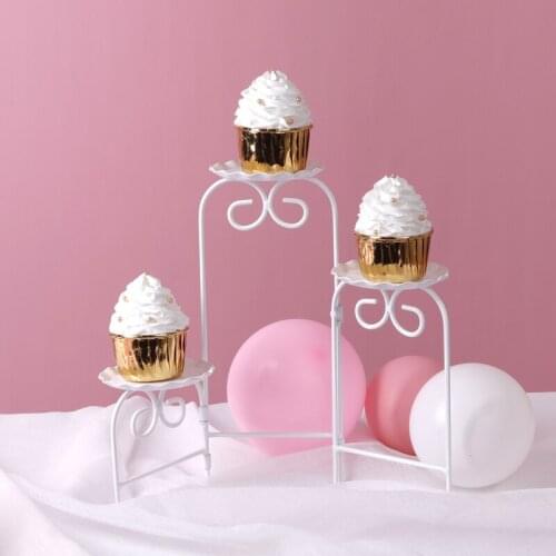 European White Metal Dessert Plate Desktop Decor Birthday Cake Plate Holder Wave Plates Afternoon Tea Dessert Plate Cake Stand