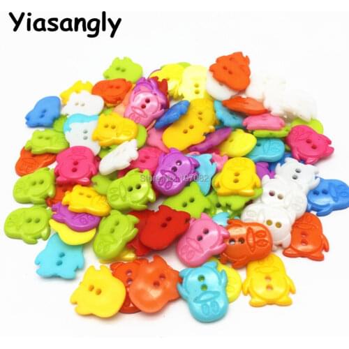 100pcs 15x16mm Plastic Mixed Penguin Buttons Sewing 2 Holes Cartoon Button Cardmaking Embellishments