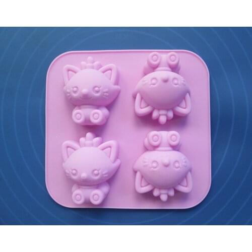 Wholesale!!! 1pcs 4-Holes Red Wolf Food Grade Silicone Cake/Bread/Ice/Candy/Soap Bakeware DIY mould