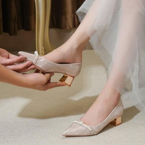 Wedding Shoes Thick Heeled 2021 New Summer Pregnant Women Low Heeled Crystal Show Wedding Dress Wear High Heeled Not Tired Feet