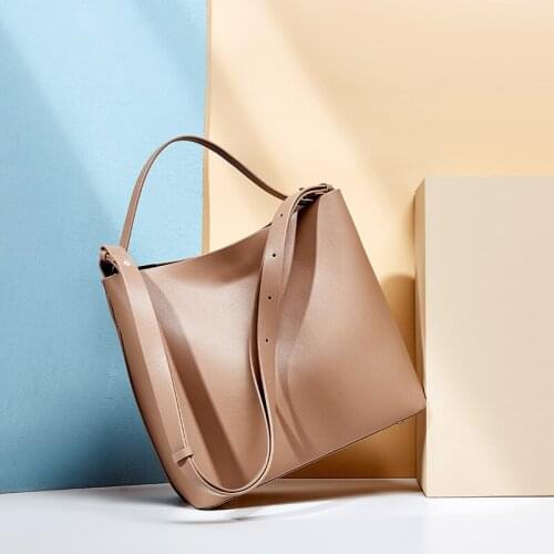 2020 new classic all-match retro bucket bag cowhide large capacity womens bag shoulder diagonal portable lady bag tote bag