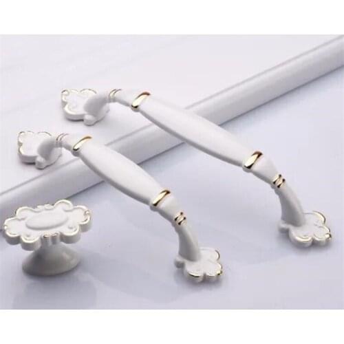 1Pcs European Retro Cabinet Door Black Wardrobe Drawer Door Handle Zinc Alloy Cupboard American Single Hole Knob Handles