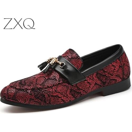 Plus Size 38-48 New Imitate Snake Leather Men Slip On Shoes Personality Men Tassel Office Footwear Leather Italian Formal Shoes