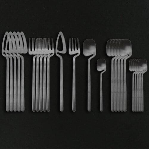 24Pcs Black Cutlery Set 18/10 Stainless Steel Dinner Tableware Set Knife Fork Spoon Dinnerware Set Party Flatware Silverware Set