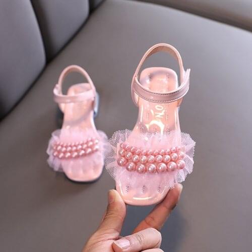 Girls Summer Princess Sandals 2021 New Children Baby Pearl Soft Sole High Heel Shoes Sweet Wedding Chic Flats Sandals Hot G76