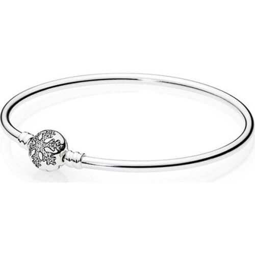 Europe home s925 silver winter snowflake buckle sterling silver bracelet unique one of your Christmas limited edition bracelet