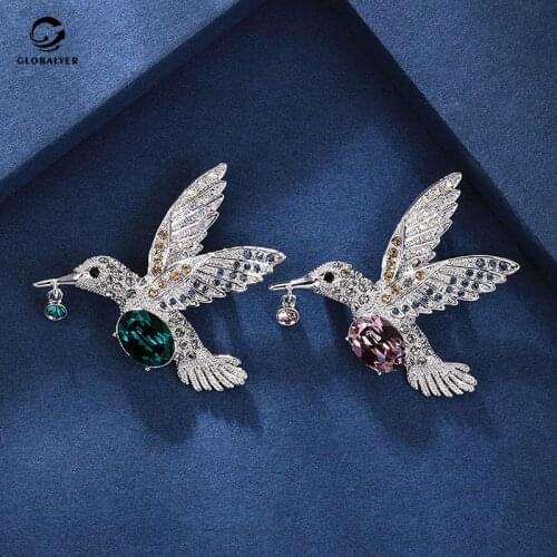 European and American fashion Crystal brooch Female temperament versatile alloy crystal hummingbird brooch Coat color pin 664