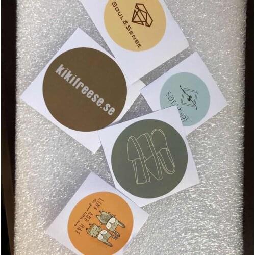 Custom name logo paper sticker label for cloth ,bag ,shoes/sticker label /self adhesive sticker label