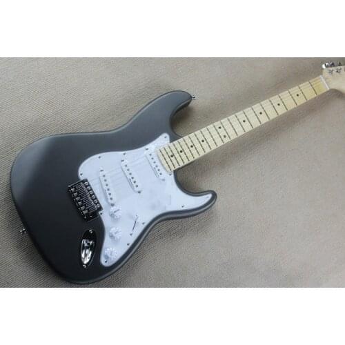 Black electric guitar, white shield, SSS pickup, maple fingerboard, can be customized as required, free delivery