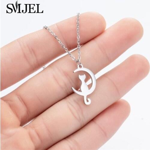 Multiple Cute Stainless Steel Cat on moon Necklaces for Girls Hollow Moon Cat Pendant Necklace Korean Wedding Jewelry Gift