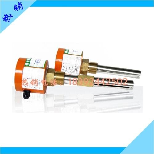 Oil sump water annunciator alarm tank to measure the water content of oil mixing controller